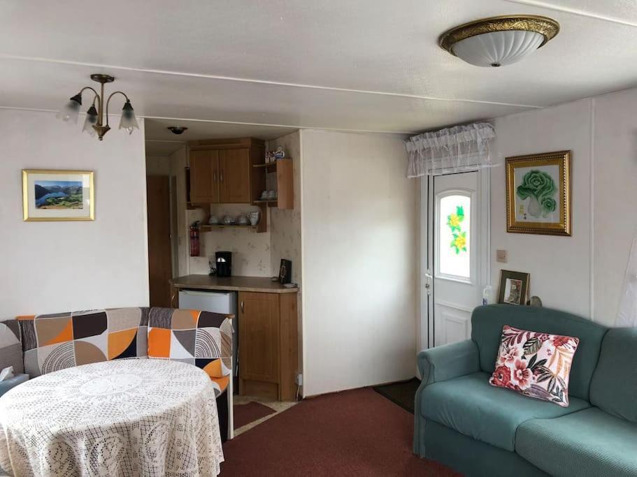 2 Bedroom Static Caravan Muirkirk Екстер'єр фото